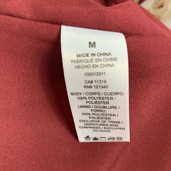 Dynamite Floral Print Boho Dress NWOT - Picture 3 of 3